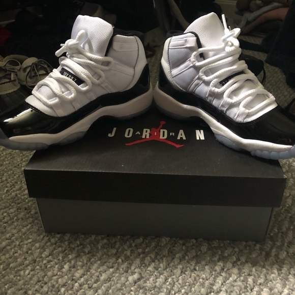 COPY - New Size4 Boys Jordan 11 Retro Concord (20… - Picture 5 of 8